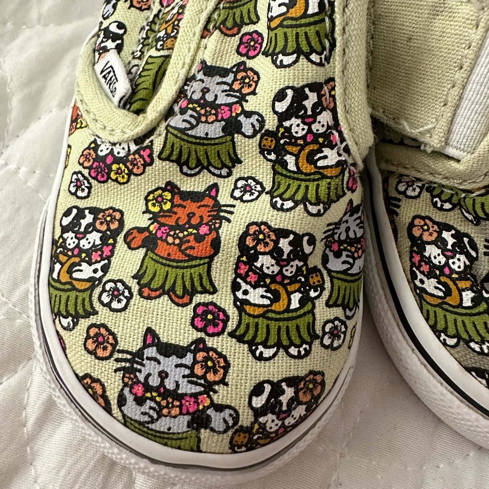 Vans - Picture 7 of 8